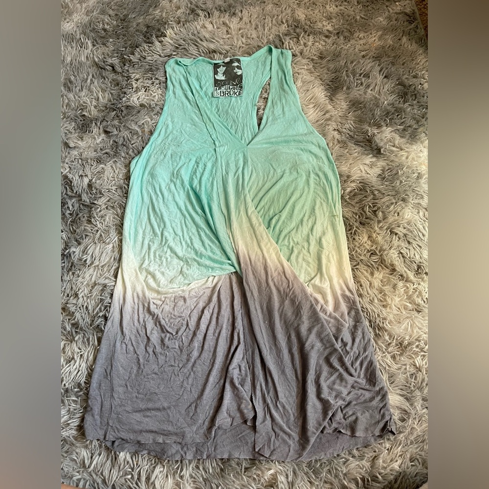 Young fabulous & Broke Teal White Tie dye tank size medium